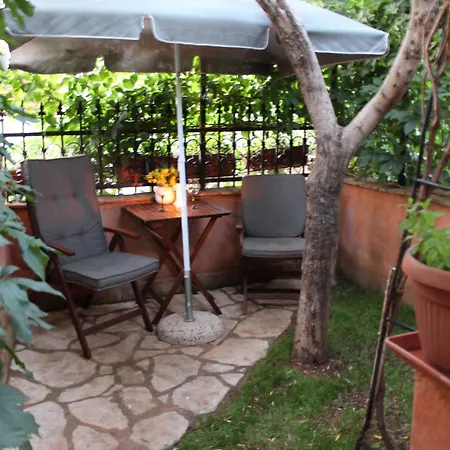 Appartamento Nord2 S Romanticnom Privatnom Terasom