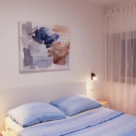 Nord2 S Romanticnom Privatnom Terasom Apartament *