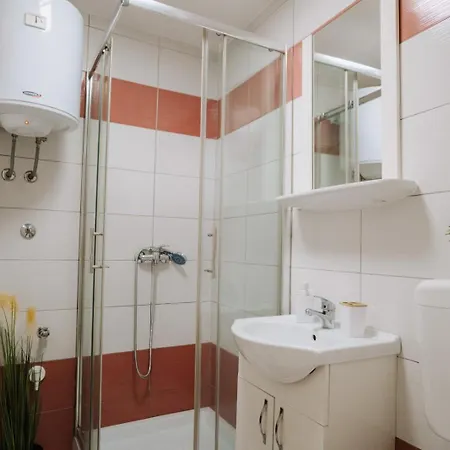 Nord2 S Romanticnom Privatnom Terasom Apartament