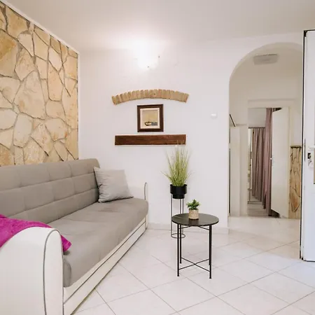 Nord2 S Romanticnom Privatnom Terasom Διαμέρισμα *