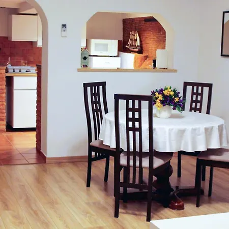 Nord2 S Romanticnom Privatnom Terasom * Ρόβινι